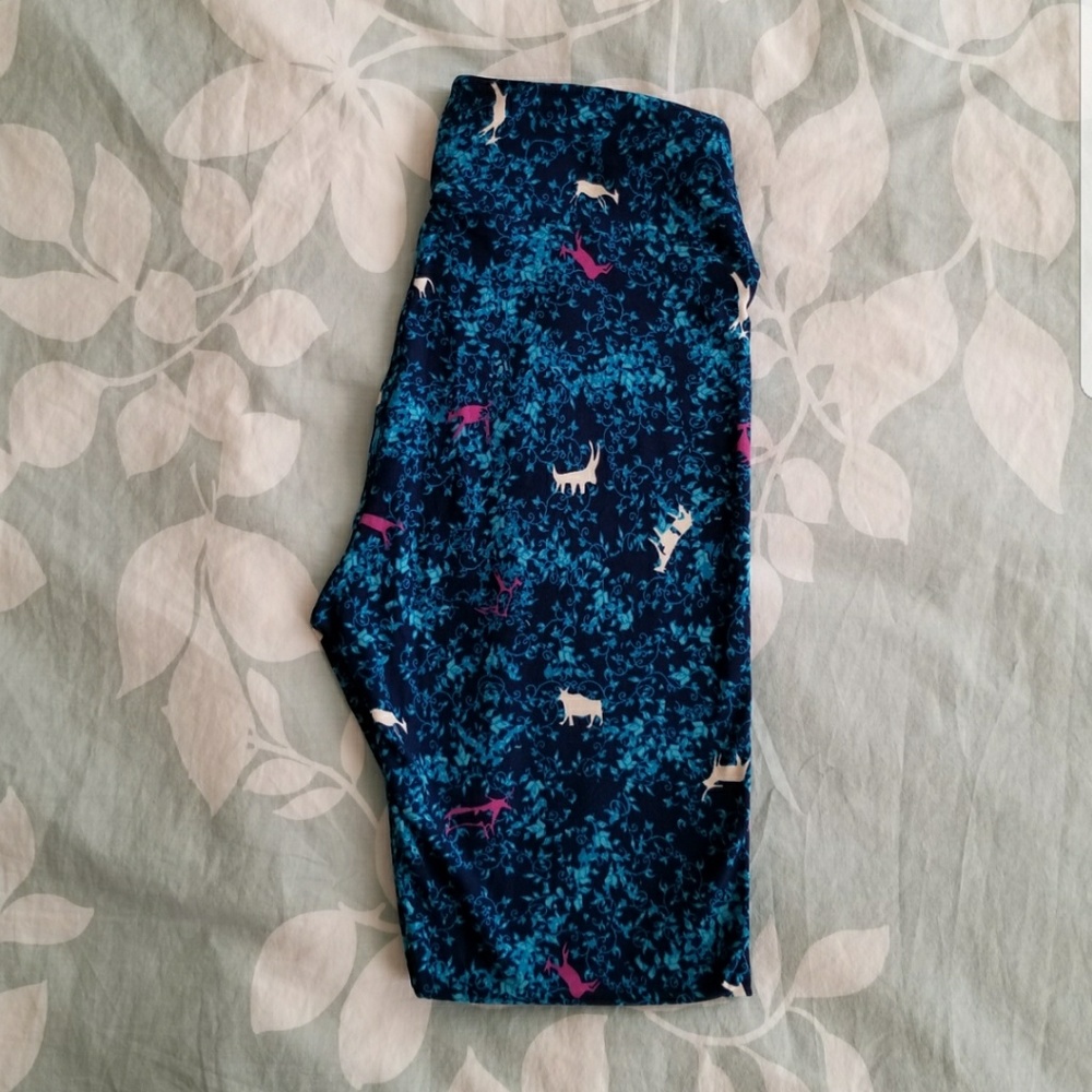 LuLaRoe Steer & Deer in Teal Vines Leggings NWT
